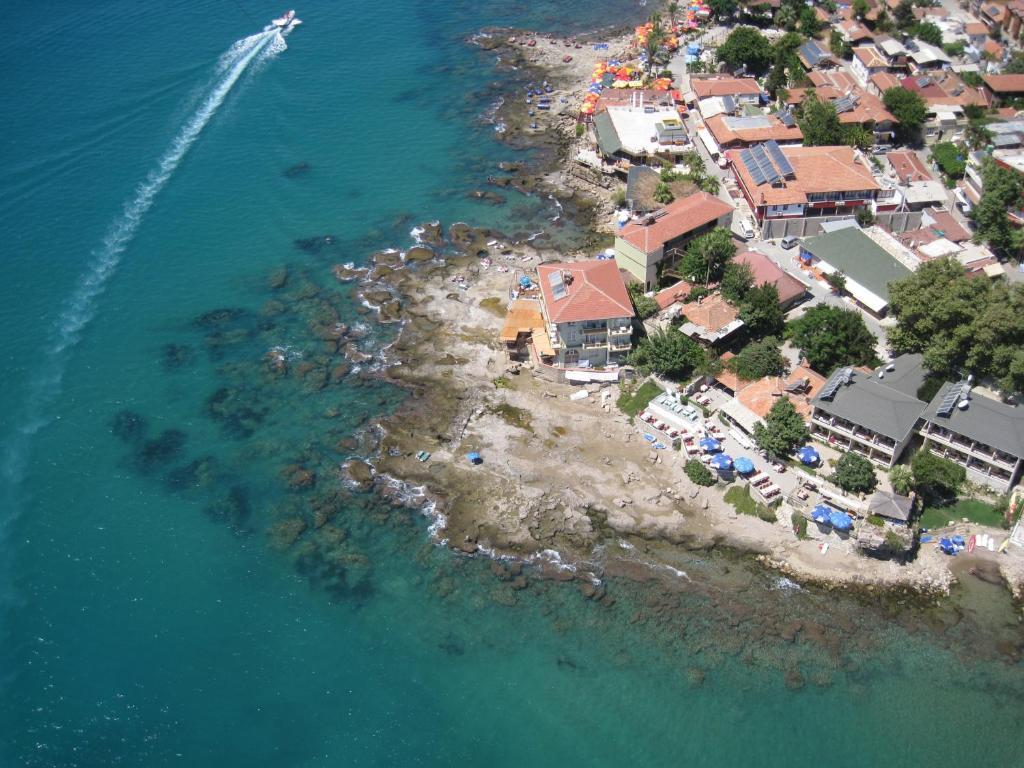 Yali Bed & Breakfast Side