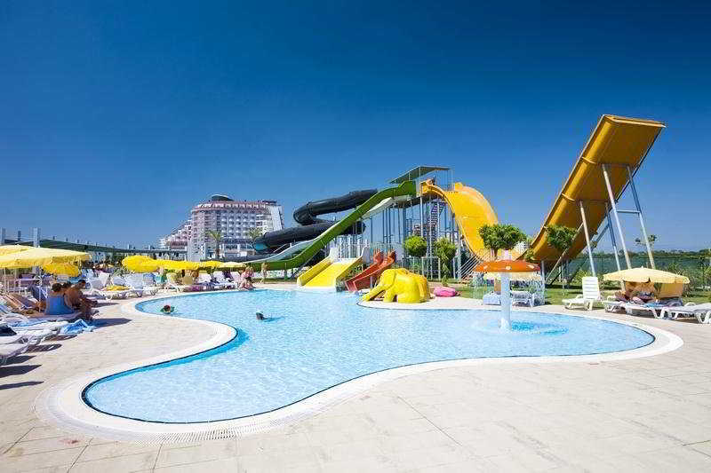 Saturn Palace Hotel 5*