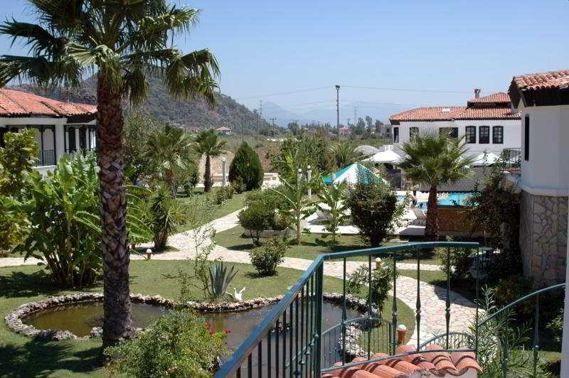 Aparthotel Club Mel 3*