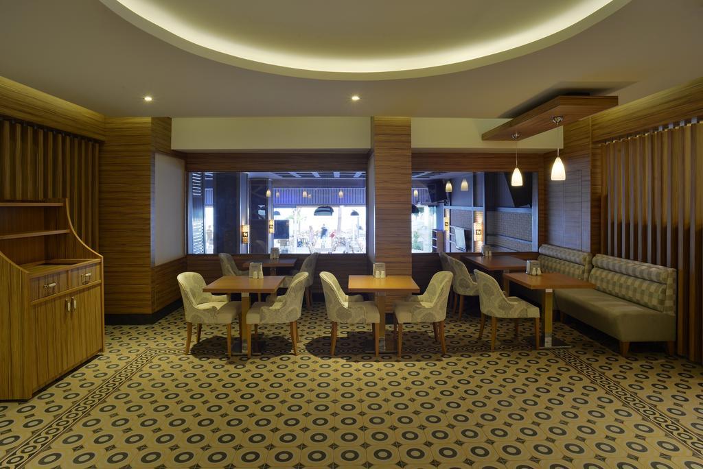 Maris Beach Hotel