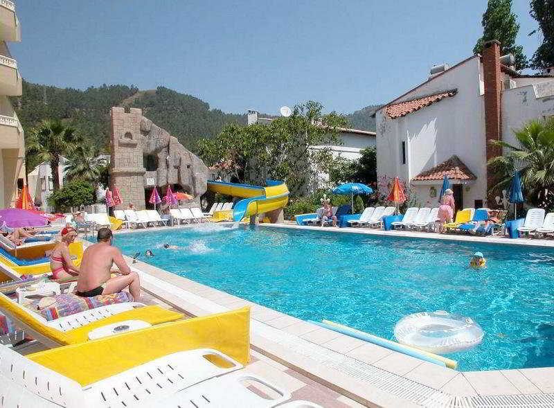 Selen Aparthotel