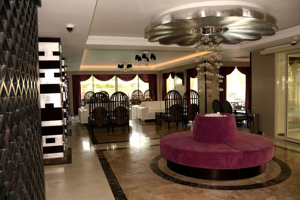 Holiday City 4*