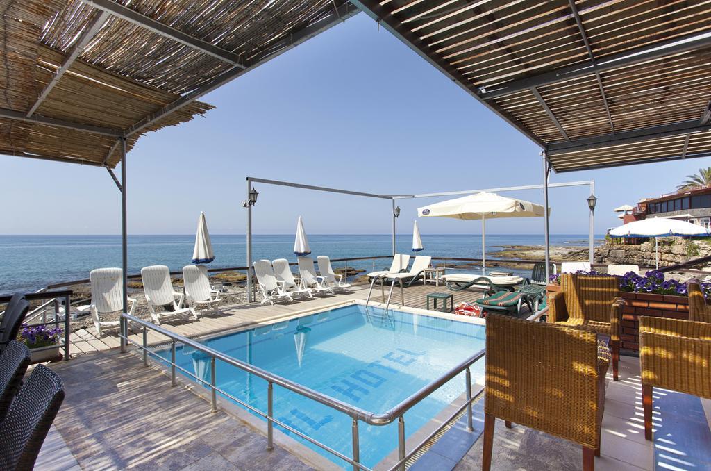 Yali Bed & Breakfast 3*