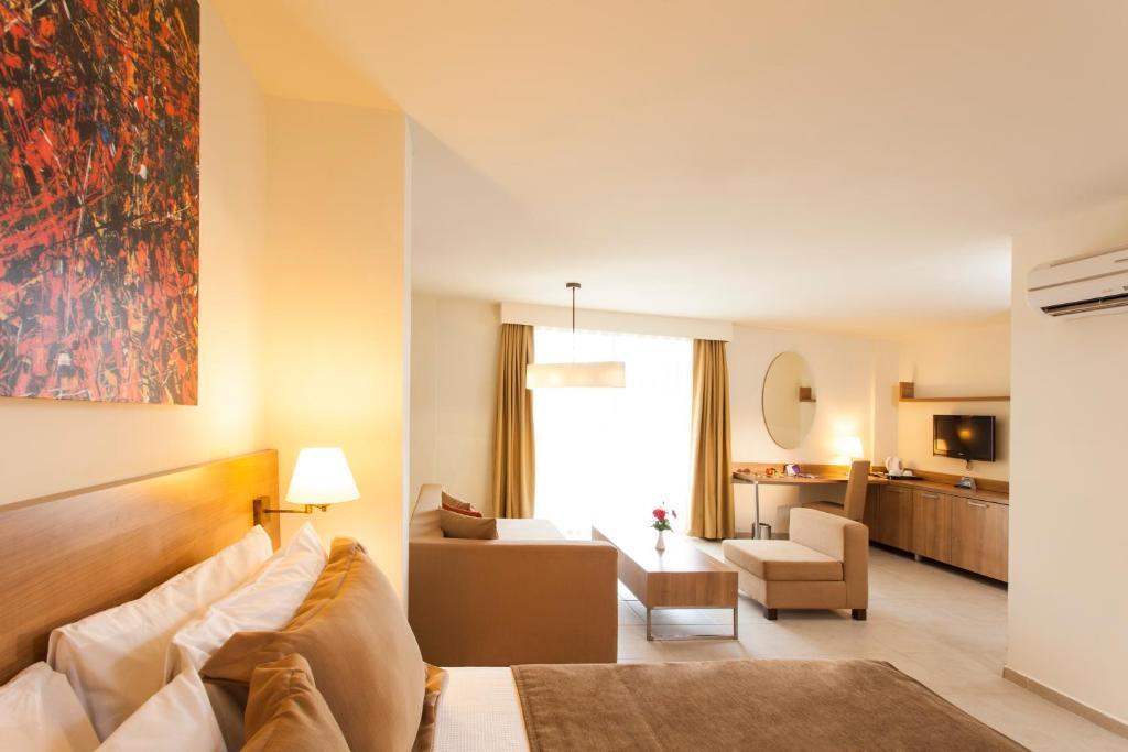 Dream Family Club Resort 4*