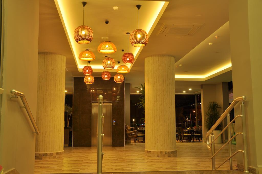 Aparthotel Vega 4*