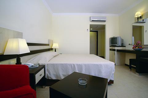 Hotel Orfeus Park 4*
