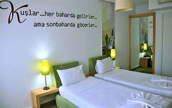 Hotel Club Cherry & Family 2*