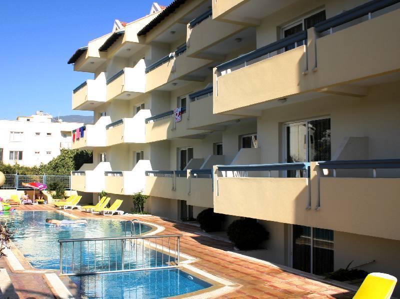 Highlife Aparthotel 3*