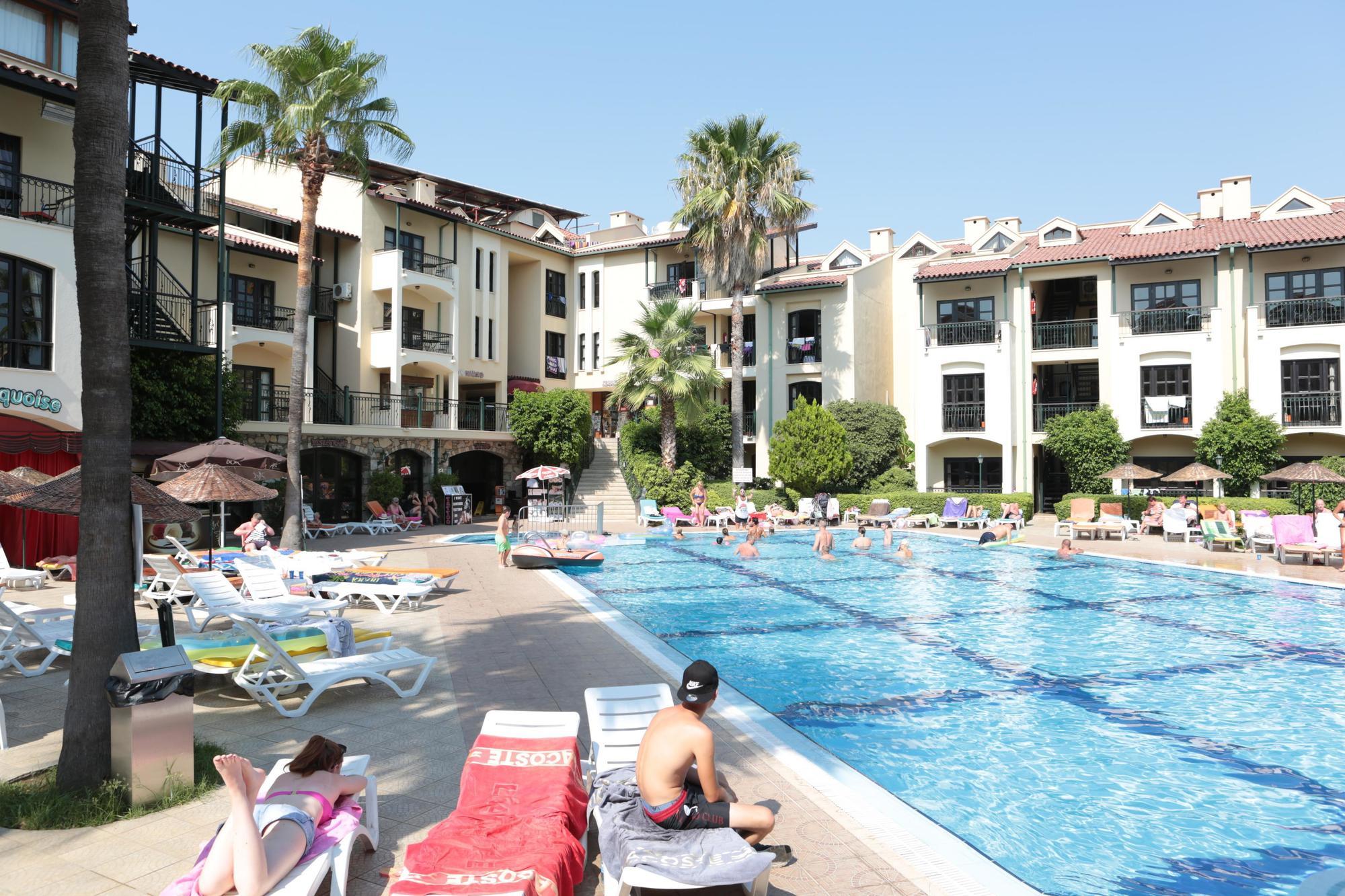 Club Turquoise Aparthotel