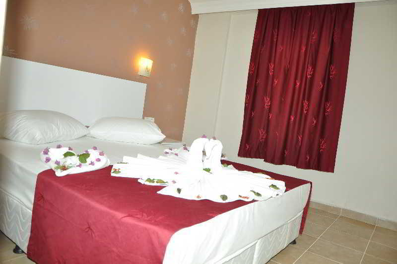Almila Aparthotel Side