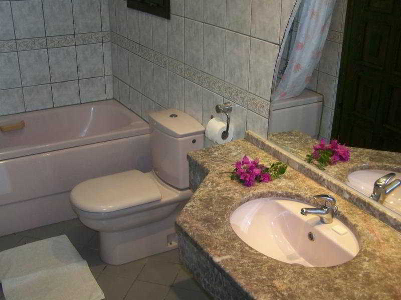 Aparthotel Club Mel 3*