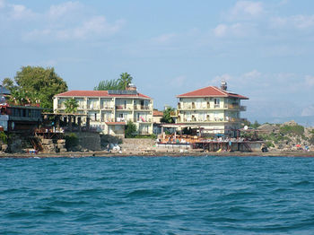 Yali Bed & Breakfast Side