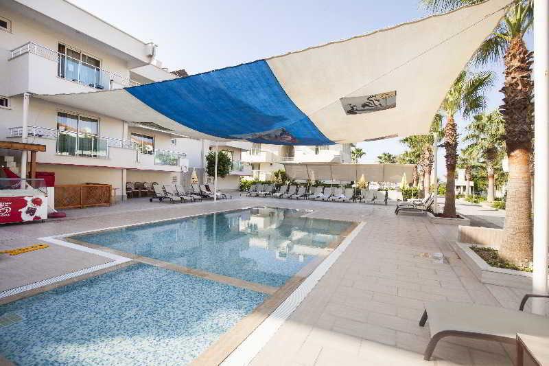 Resort Dream Family Club Side