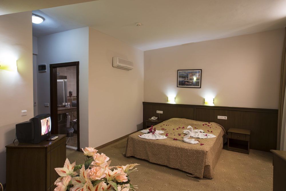 Tokay Hotel 4*