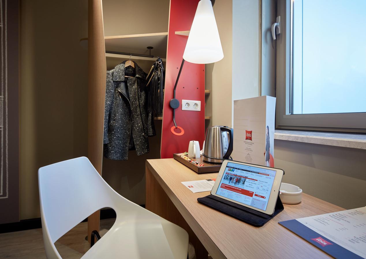 Hotel Ibis West 3*