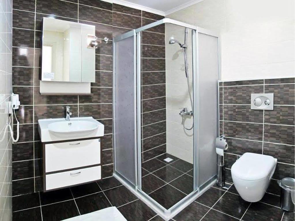 Ceren Family Suit Aparthotel 3*