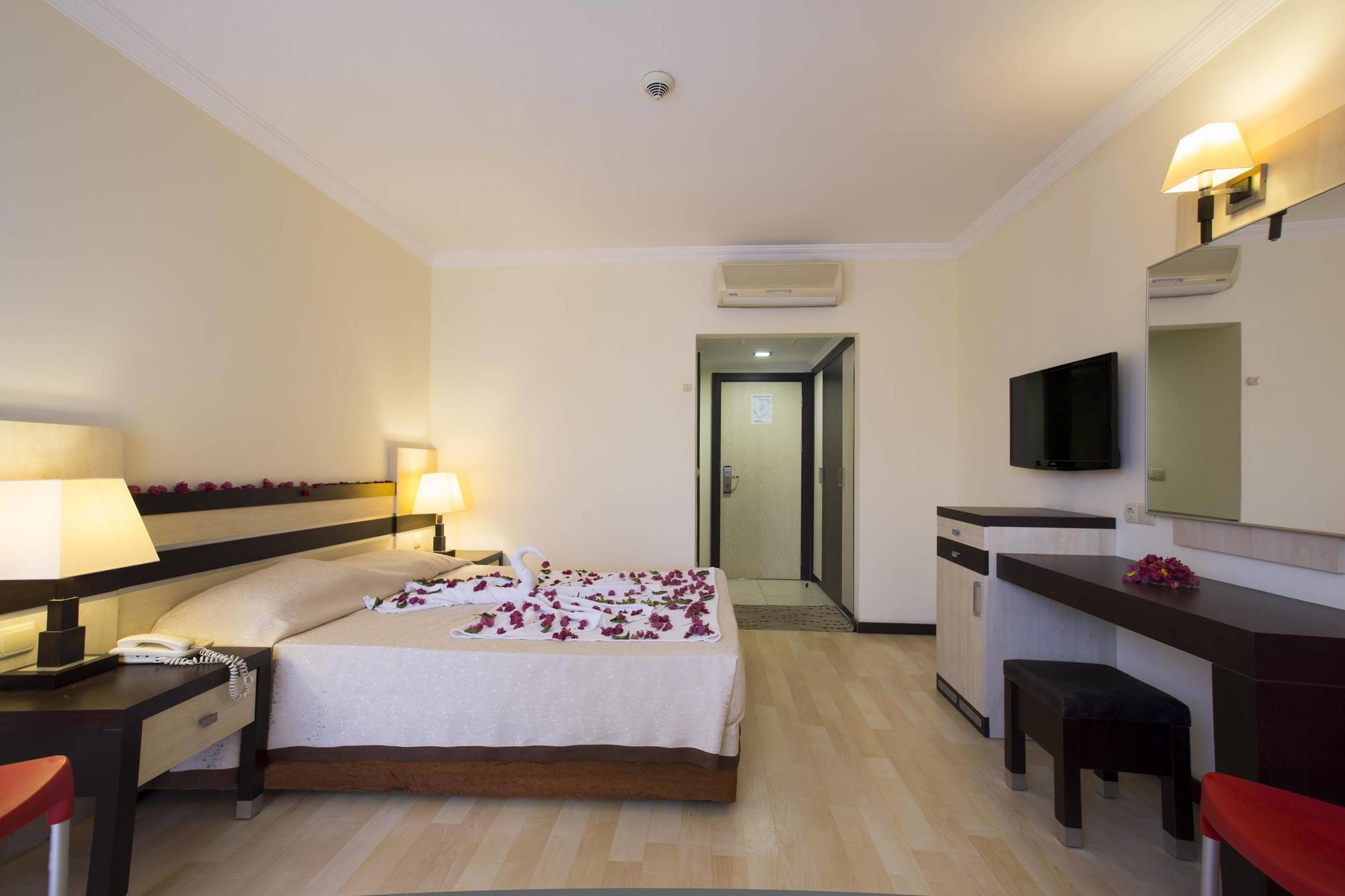 Hotel Orfeus Park 4*