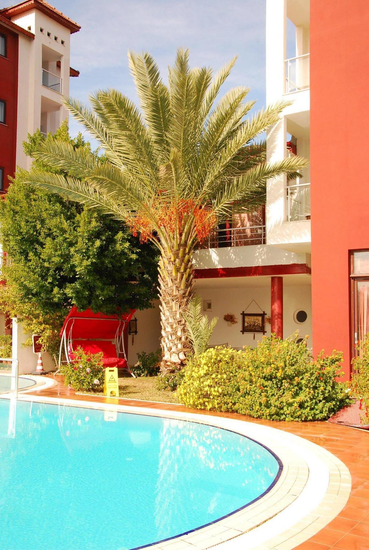 Hotel Carna Garden 3*
