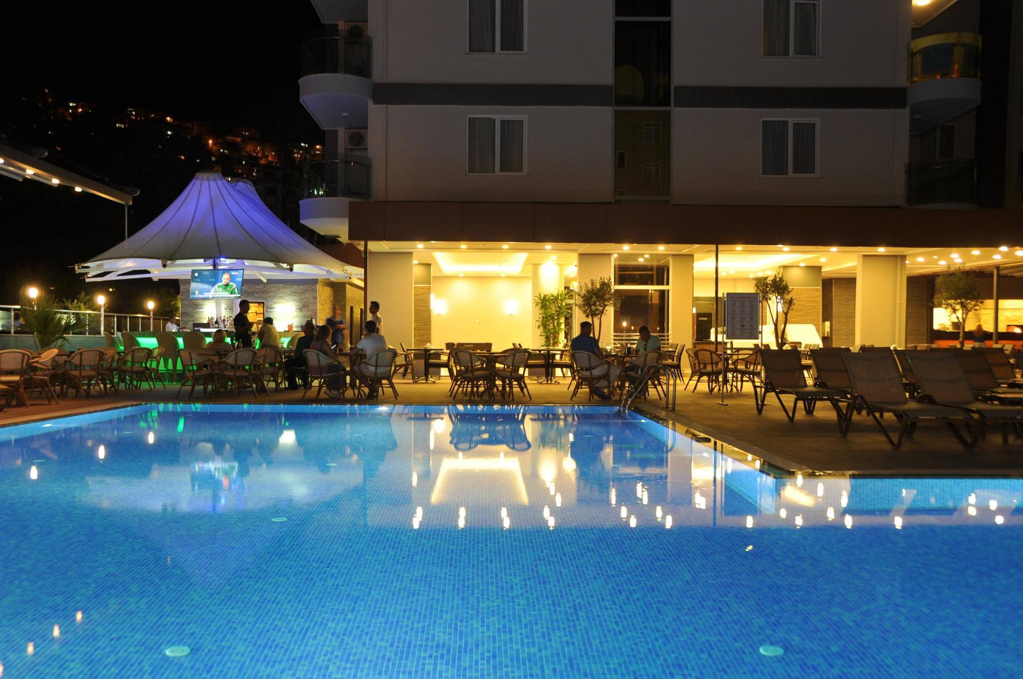 Aparthotel Vega 4*