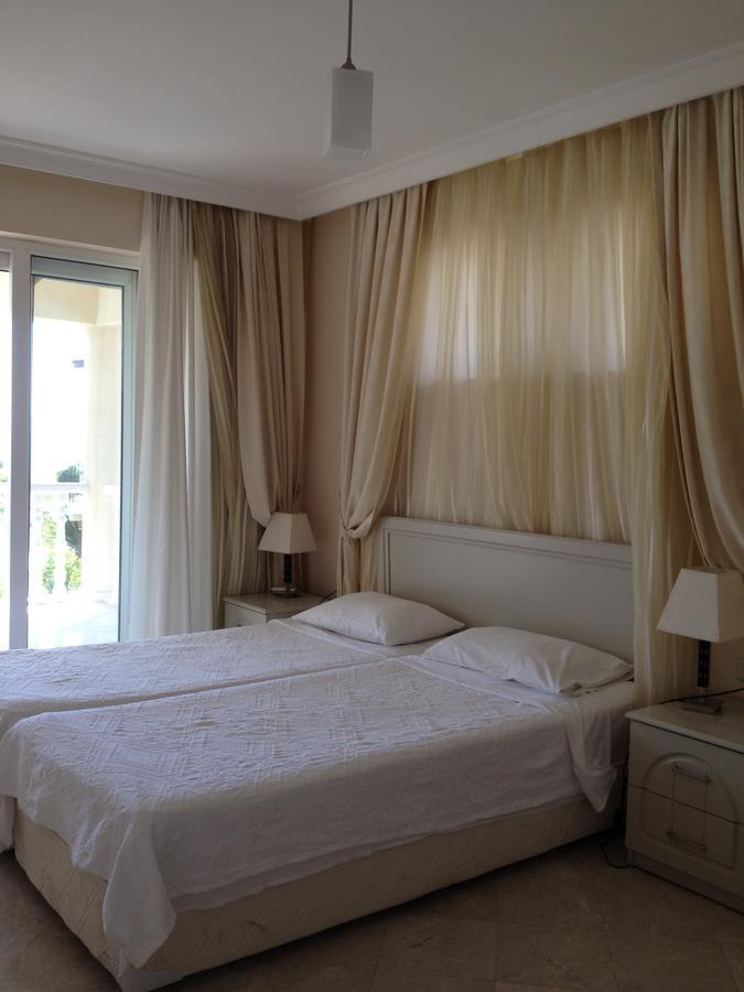 43 Seaside Villa *