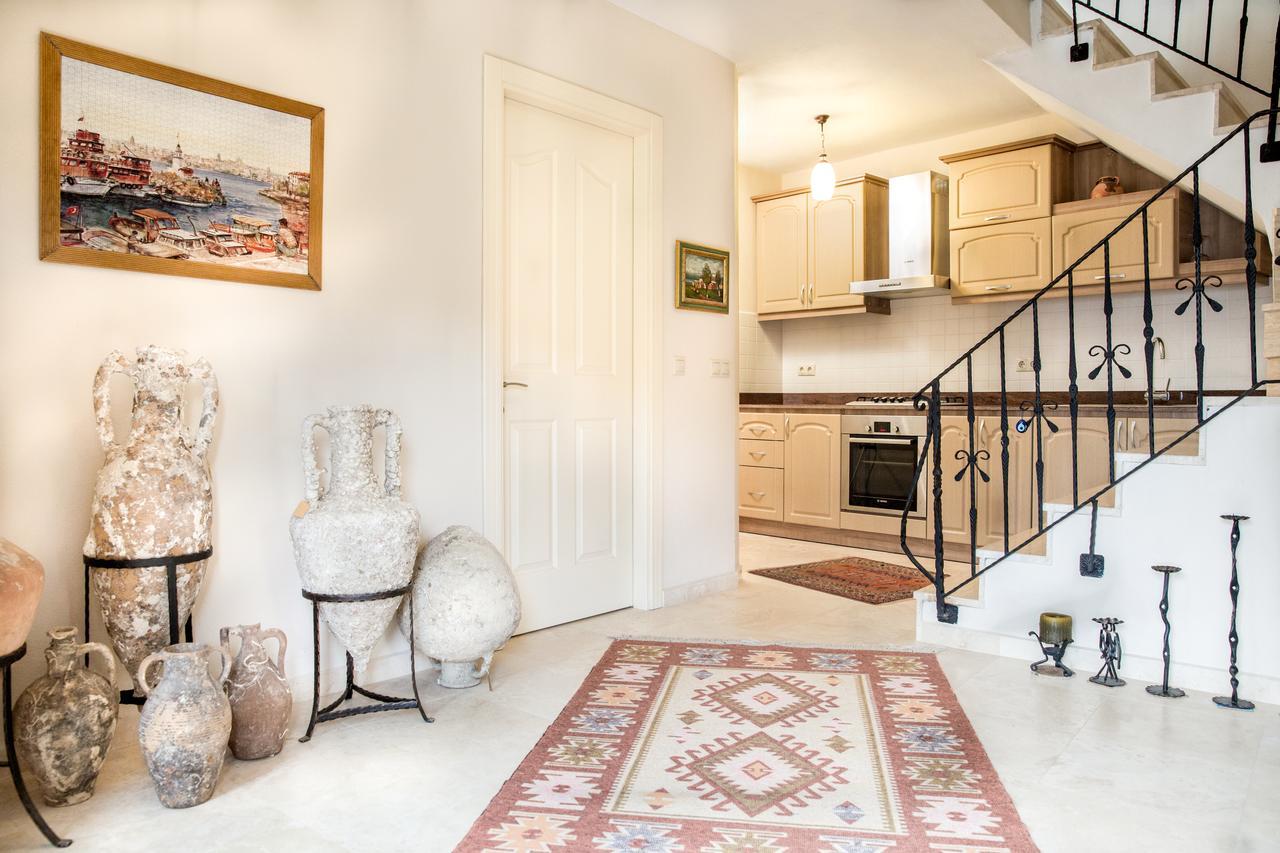 Villa Two Stone Homes Metis