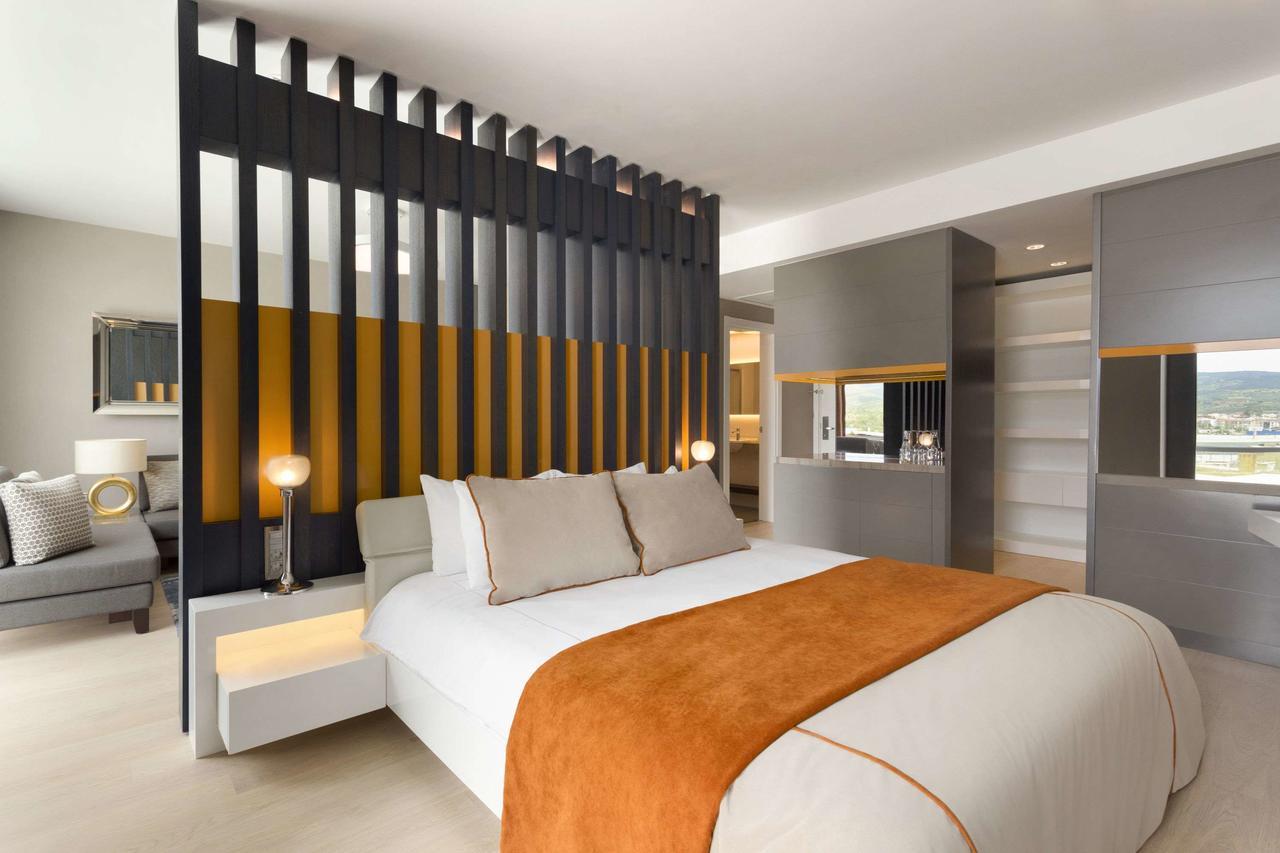 Ramada & By Wyndham Izmir