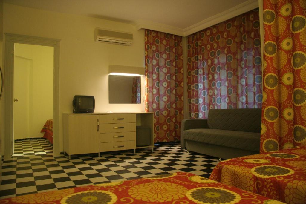 Orient Hotel 3*