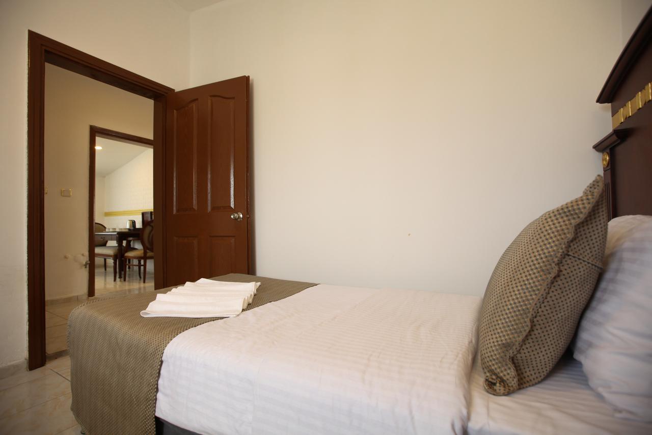 Aparthotel Hubble Bubble *