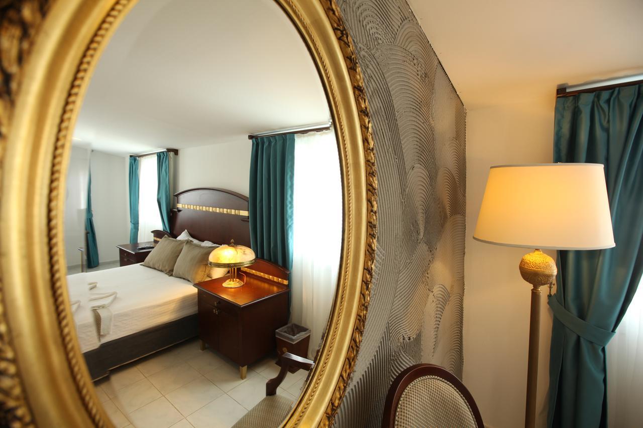 Hubble Bubble Aparthotel