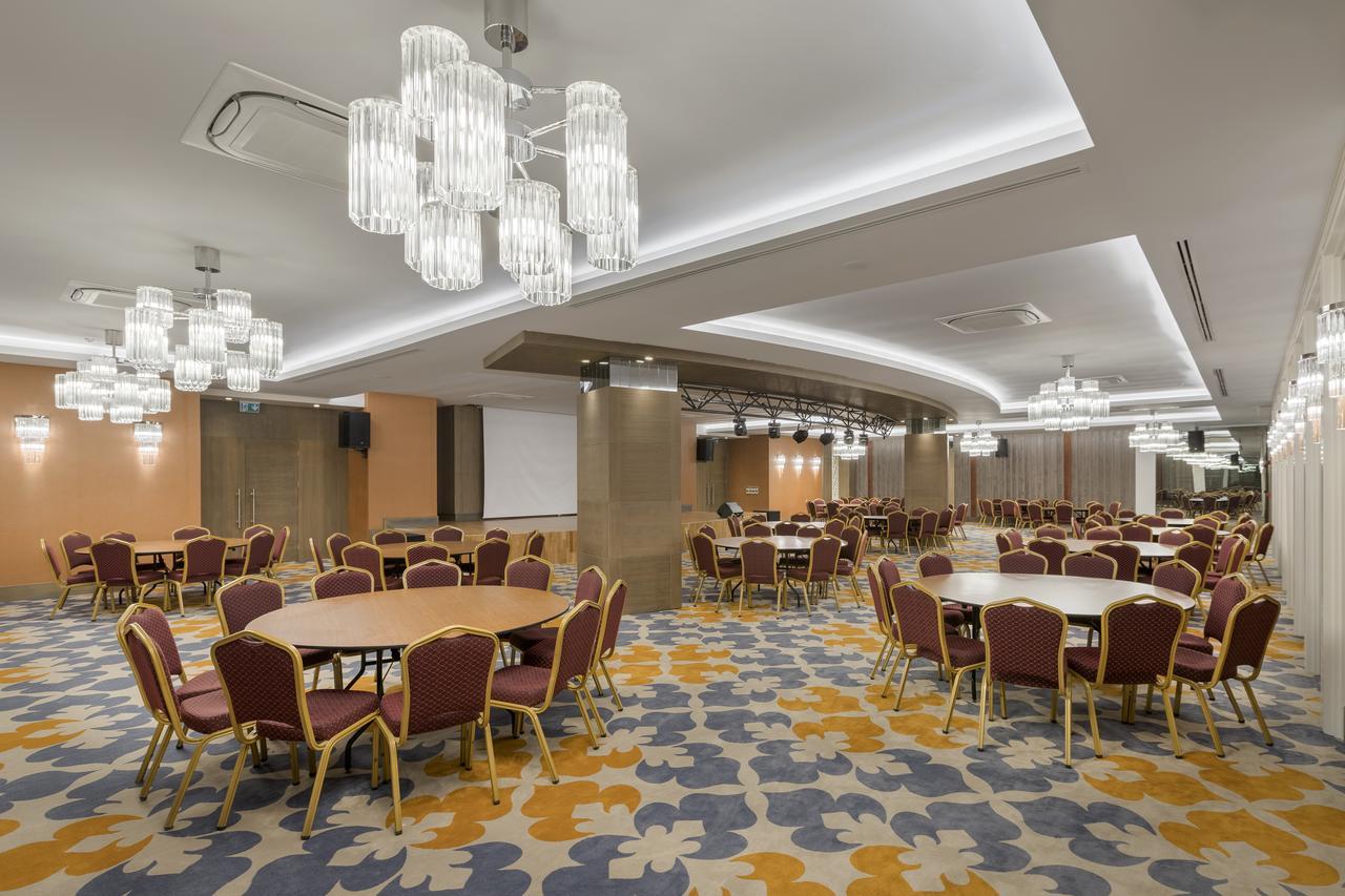 Hotel Crown Sunshine Ultra 5*
