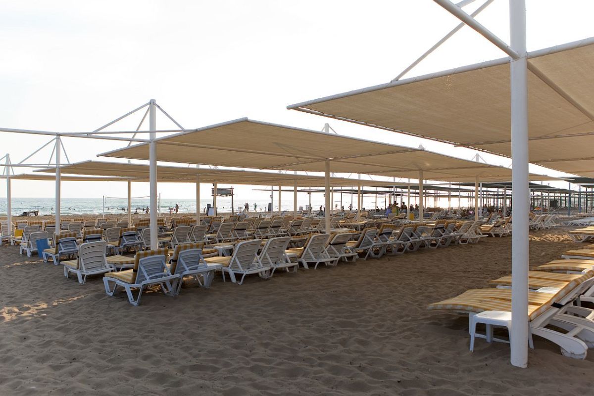 Resort Dream Family Club Side