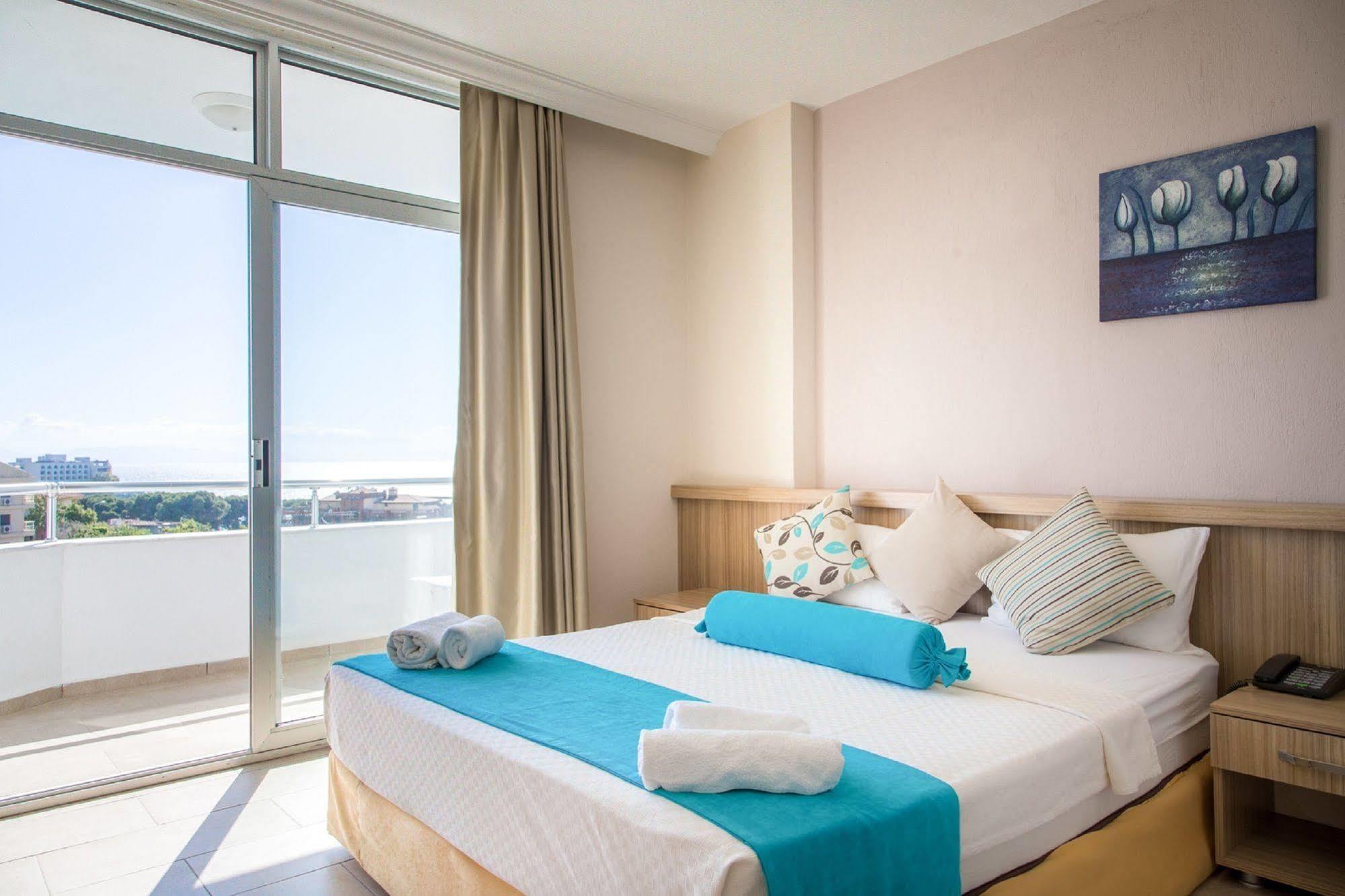 Ponz Hotel 3*
