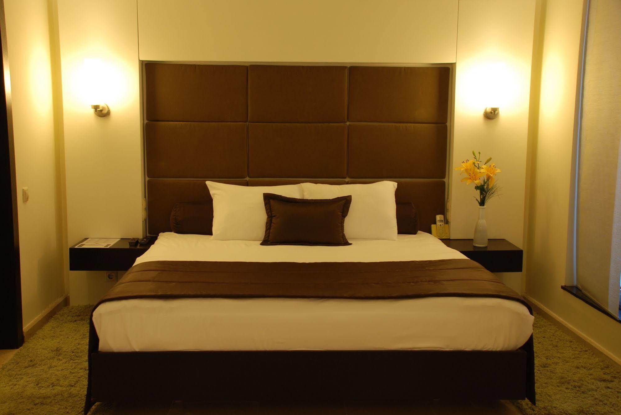 Hotel My