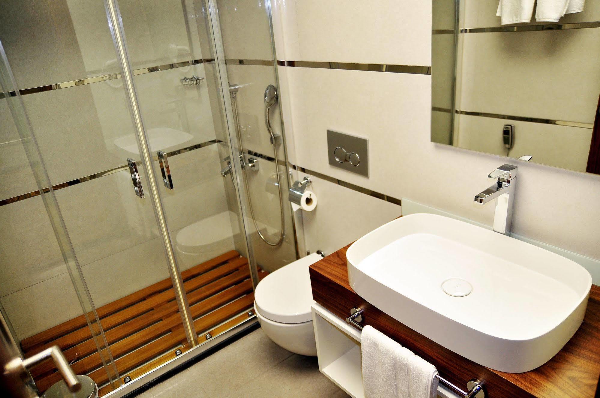 Avin Hotel Izmir