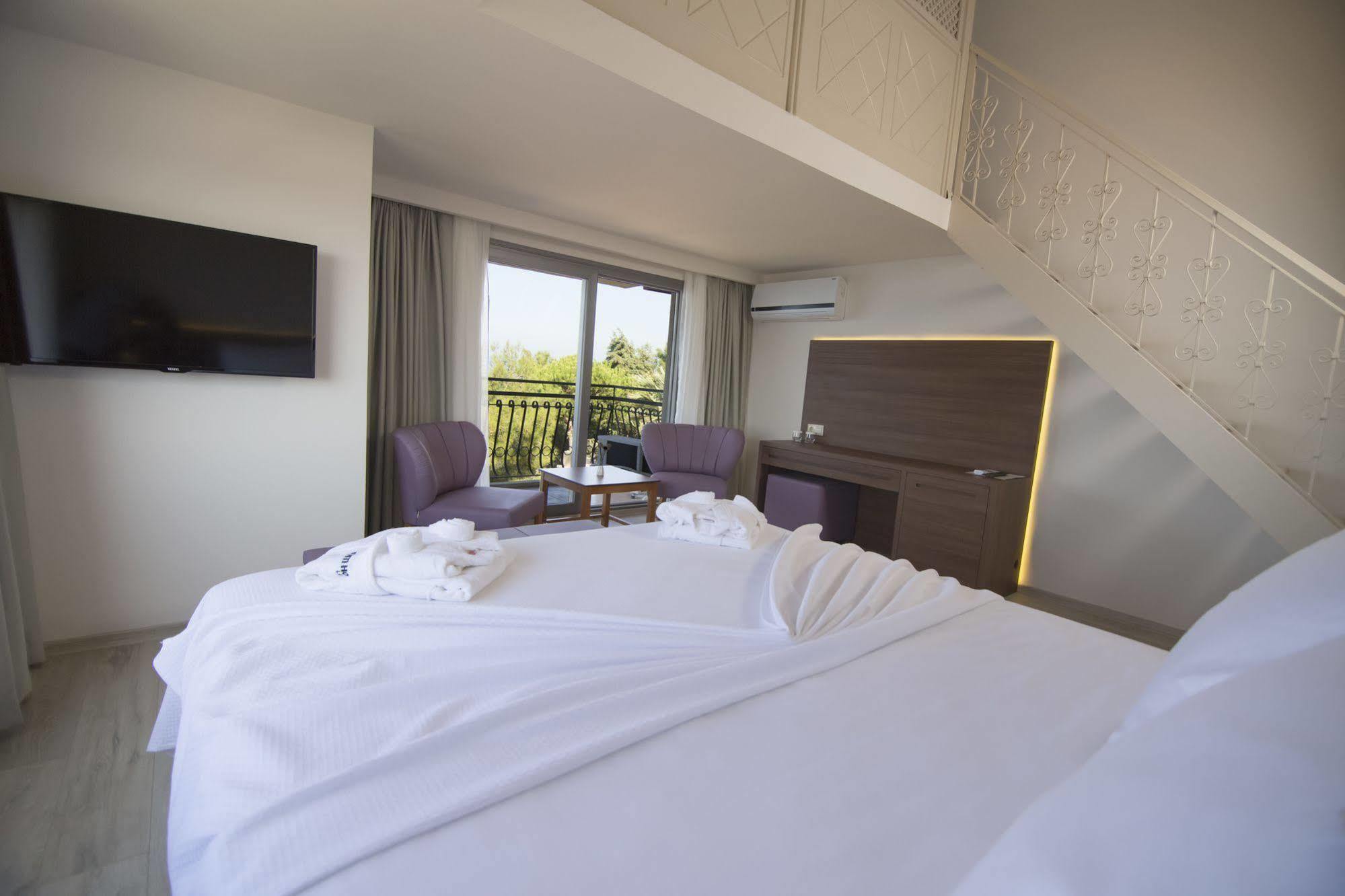 Palmera Hotel 3*