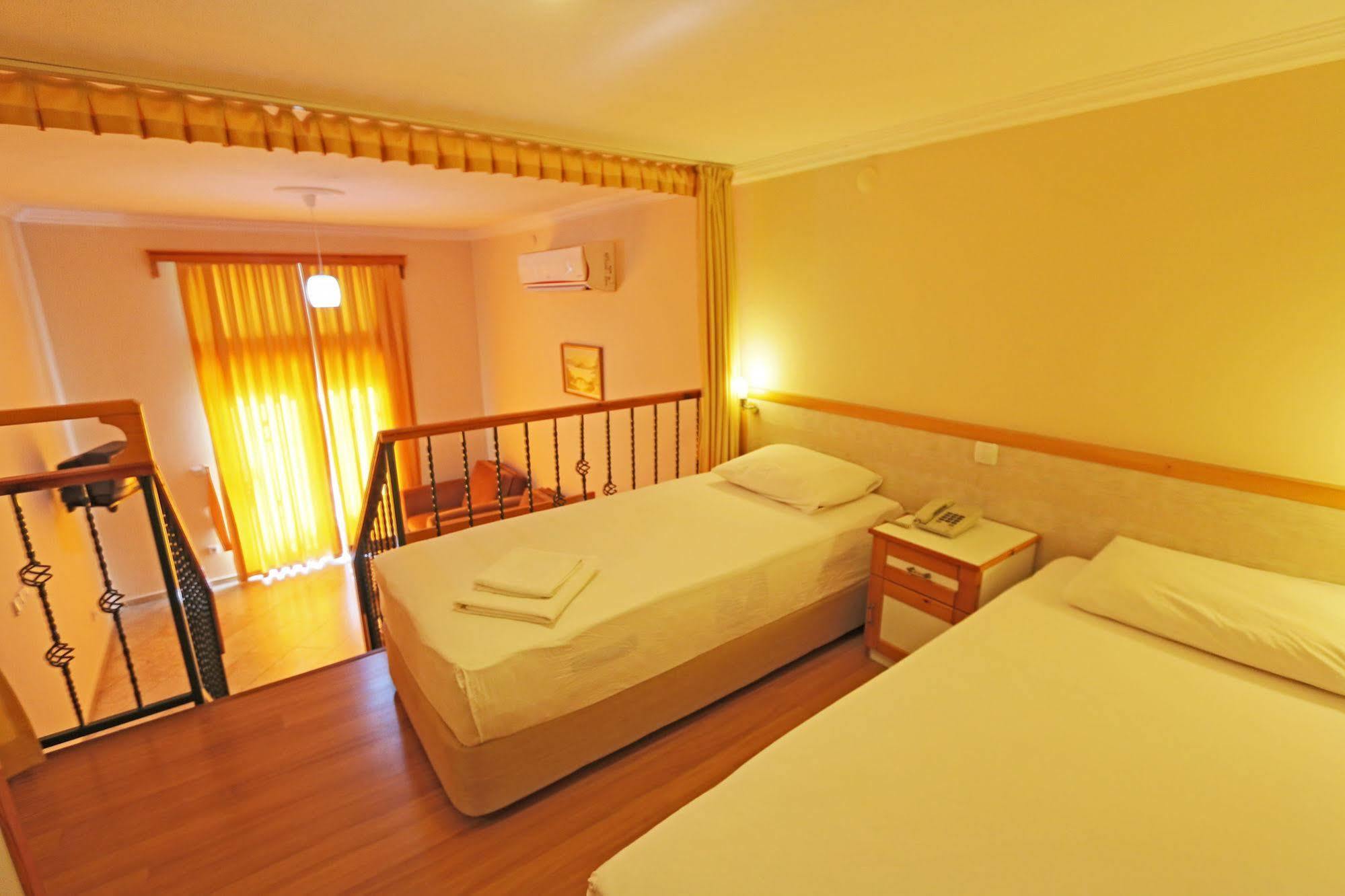House Aparthotel