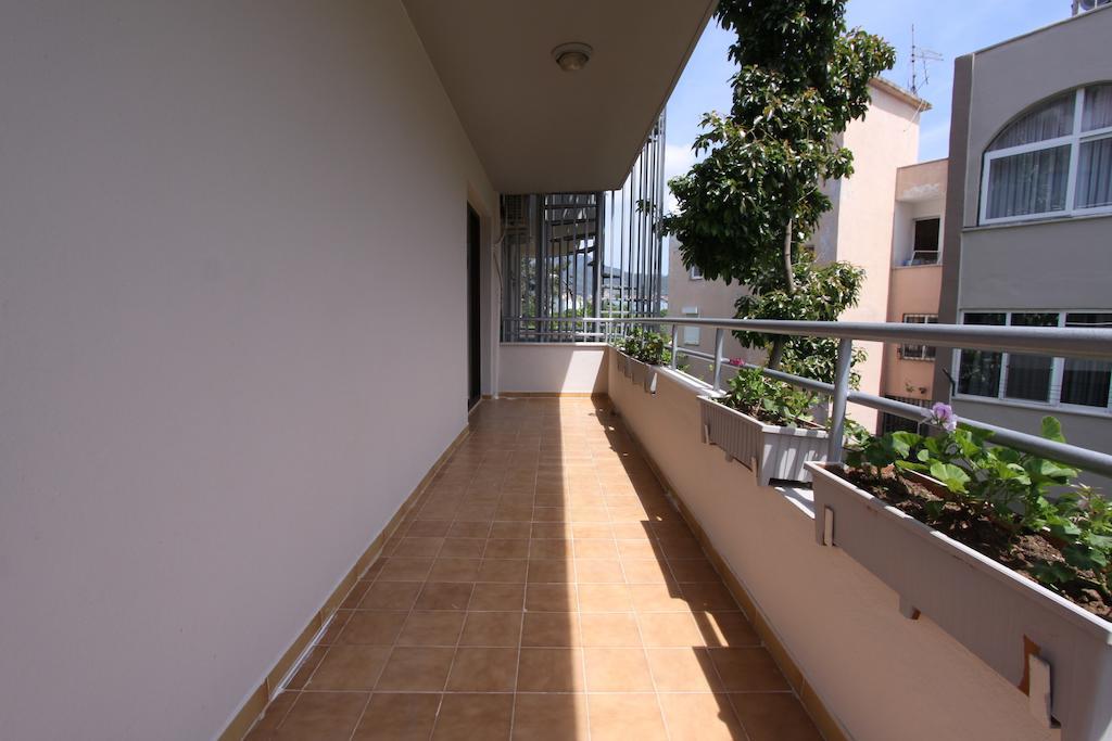 Kamelya Aparthotel 3*