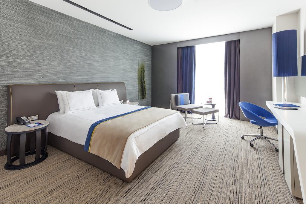 Hotel Ramada & By Wyndham Izmir 4*