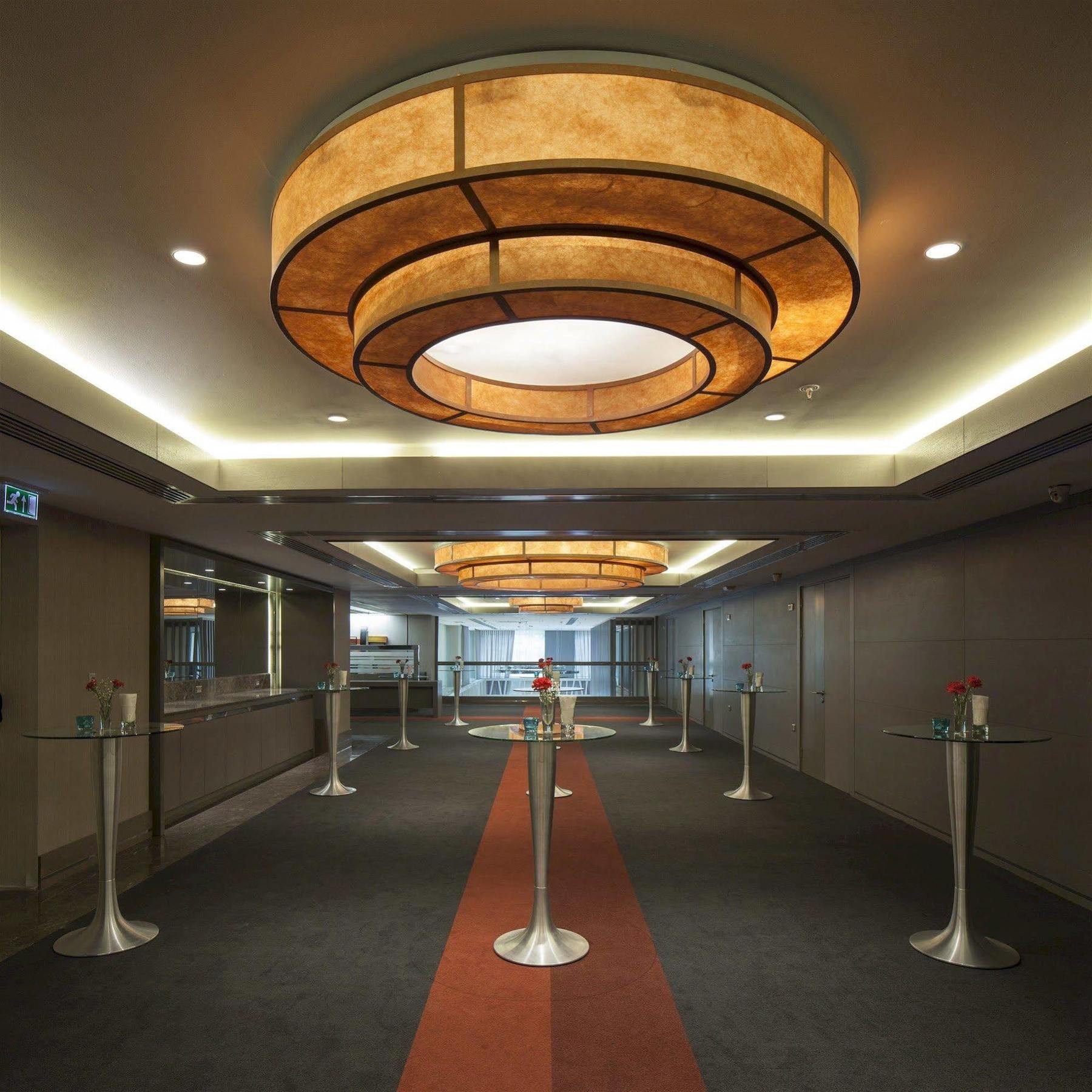 Ramada & By Wyndham Izmir Hotel 4*