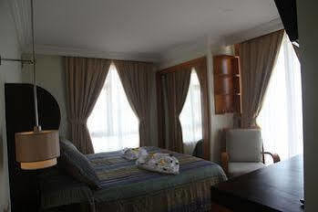 Yali Bed & Breakfast Side