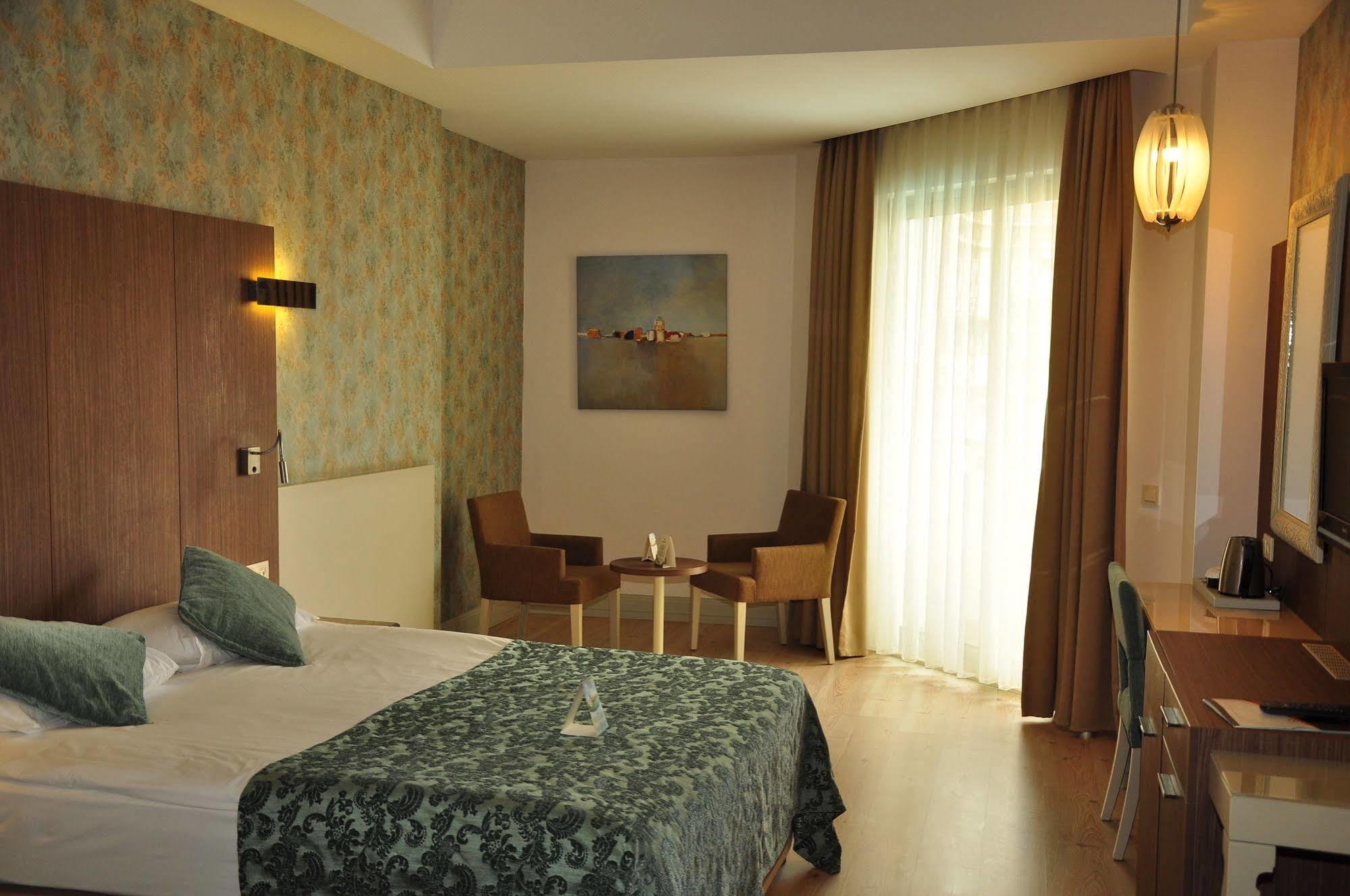Port Resort
