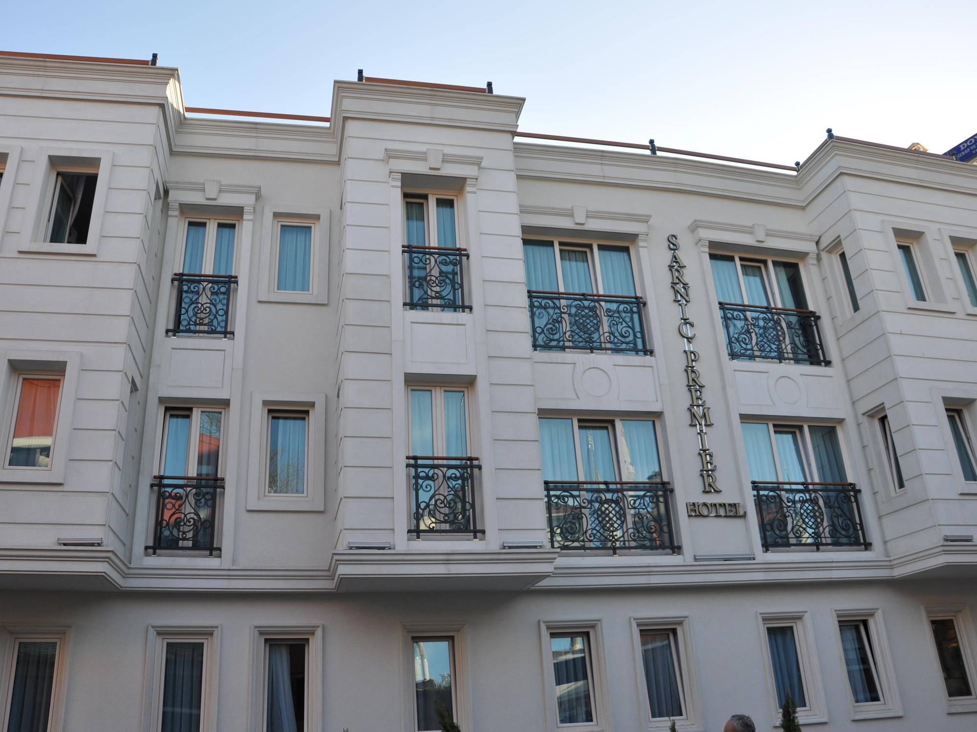 Sarnic Premier Hotel 4*