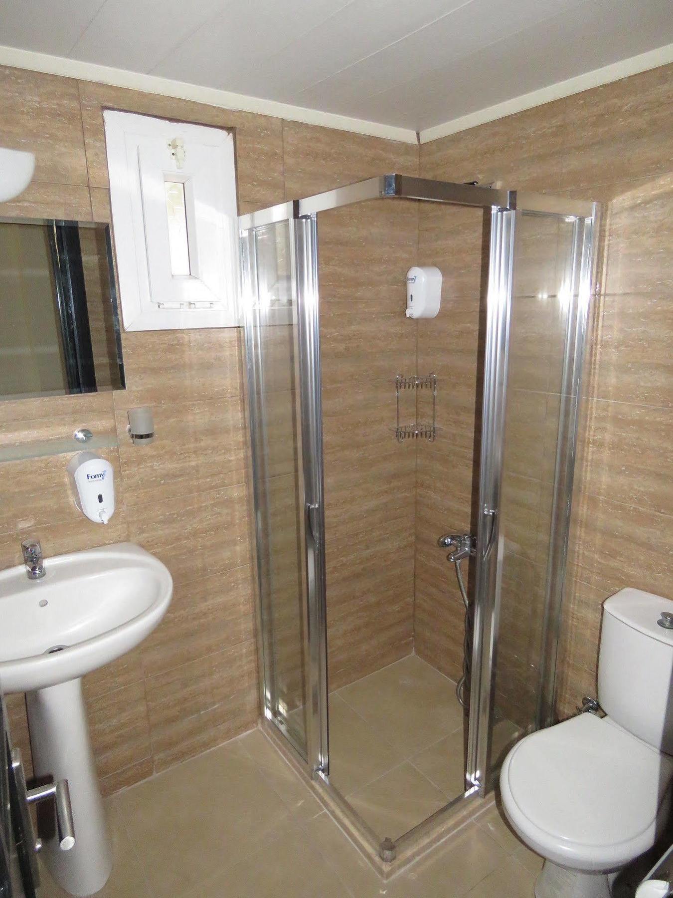 Maison 48 Aparthotel 3*