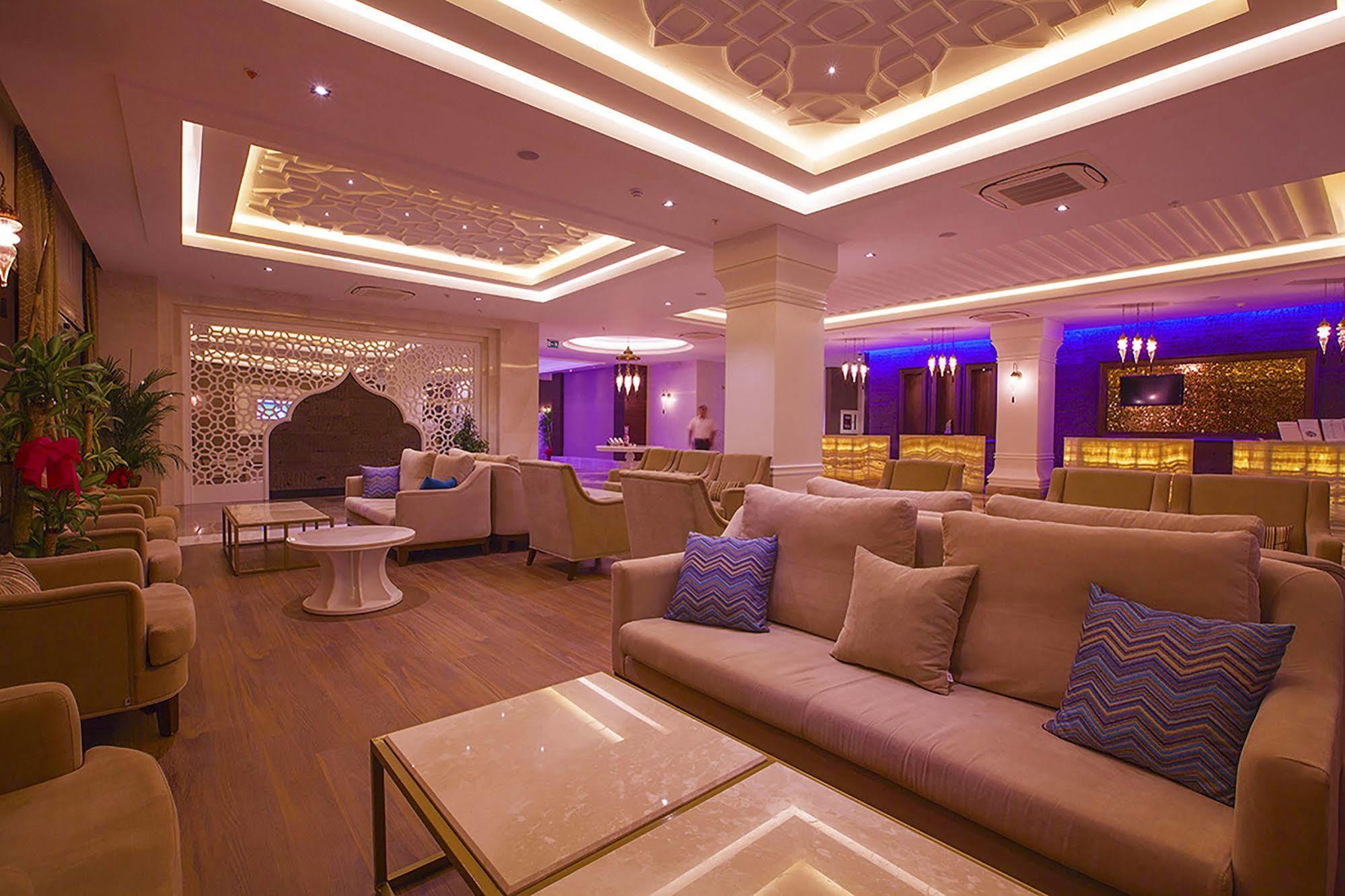 Diamond Elite & - Adults Only