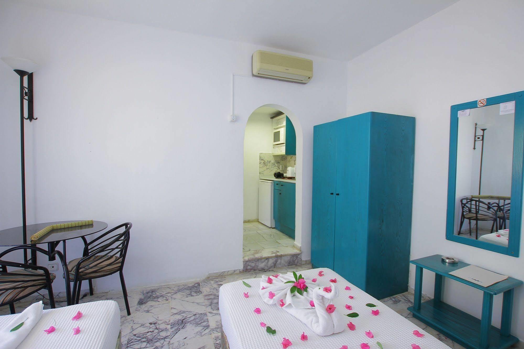 Grand Aquarium Apart Hotel 4*
