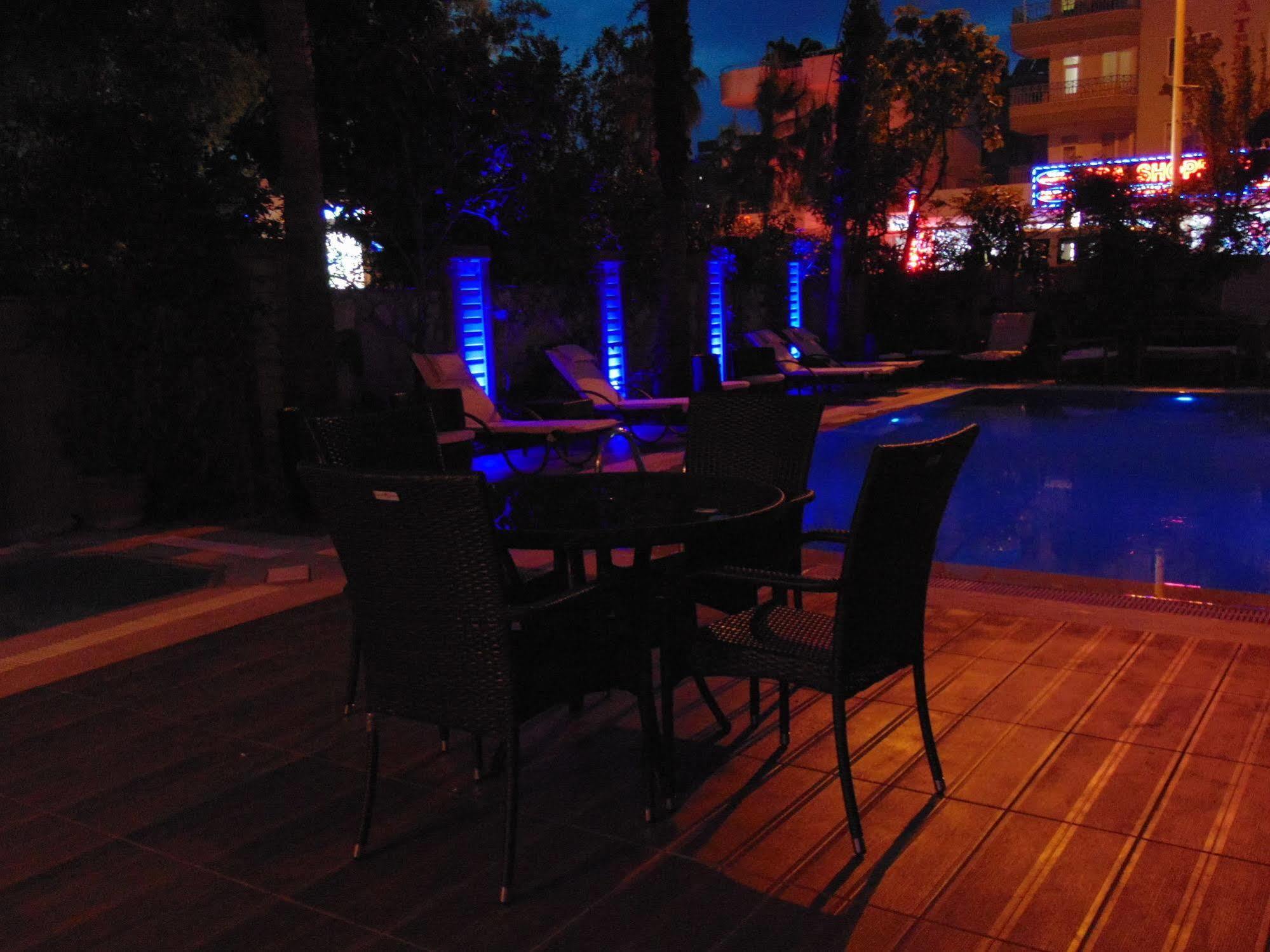 Hotel Boutique Nergiz 3*