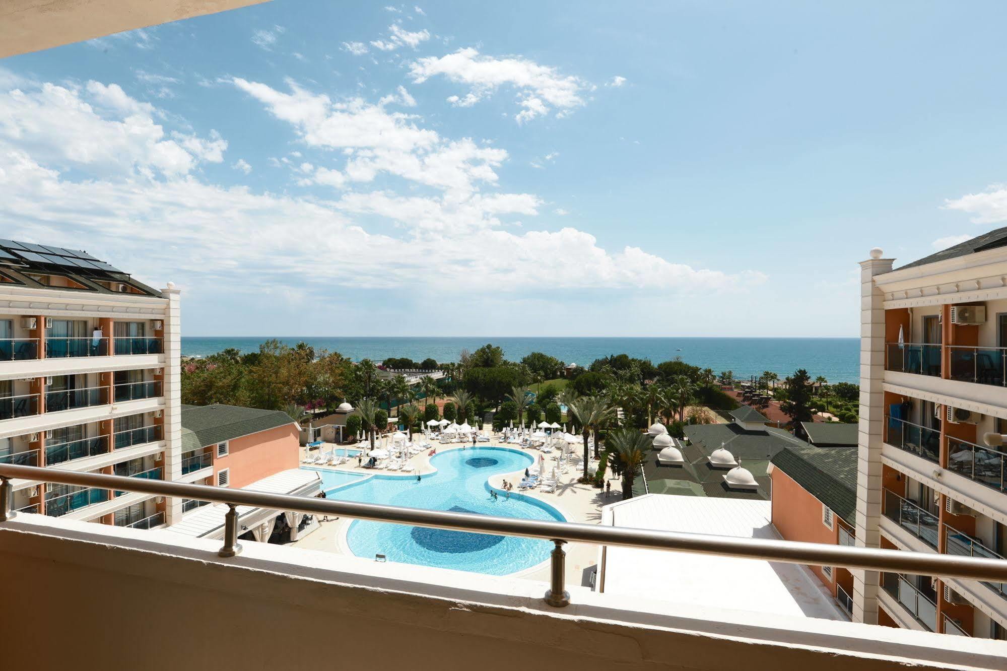 Insula & Hotel