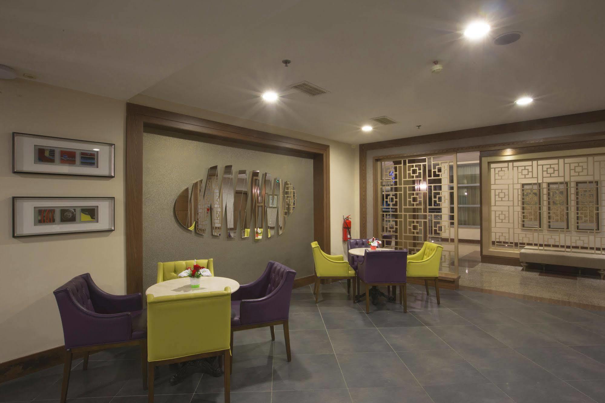 Insula & Hotel