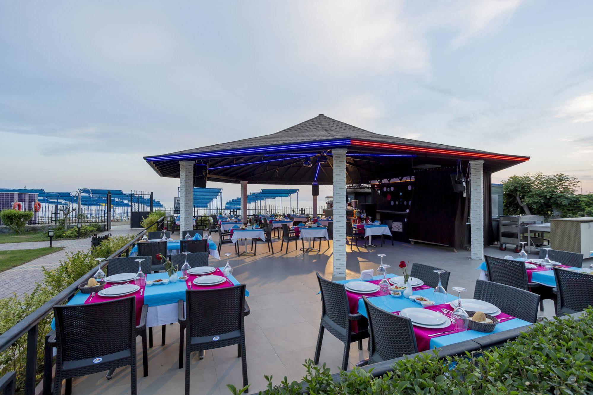 Senza Inova Resort
