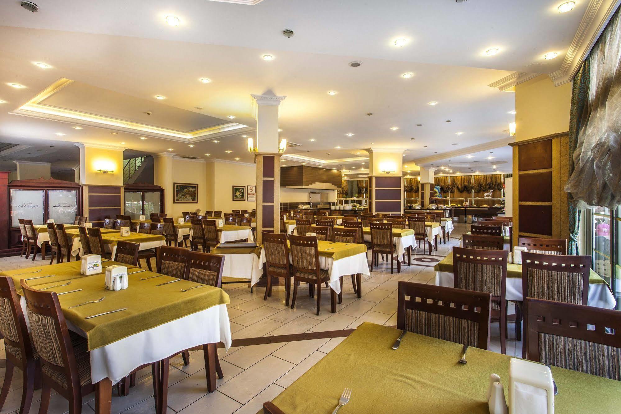 Kleopatra Royal Palm 4*